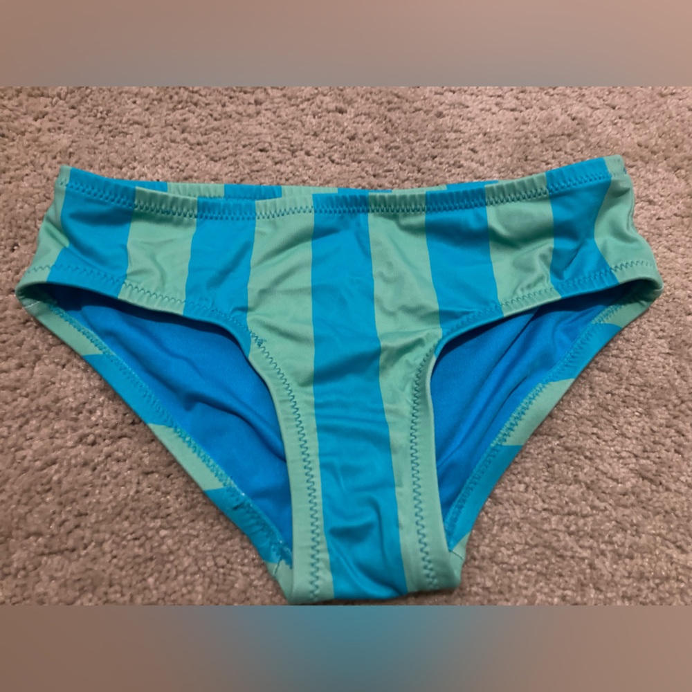 Primary striped swim bottoms, light used, size 6-7